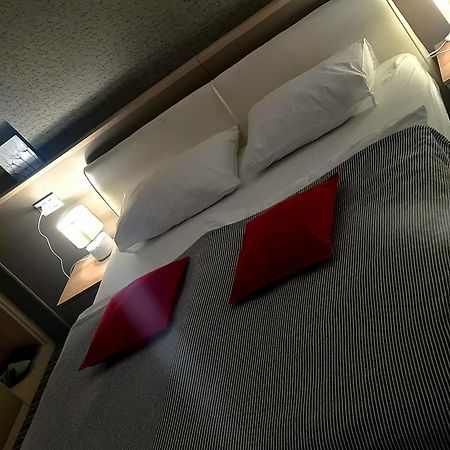 Bonitos, Sobe-Rooms Slavonski Brod Cameră foto
